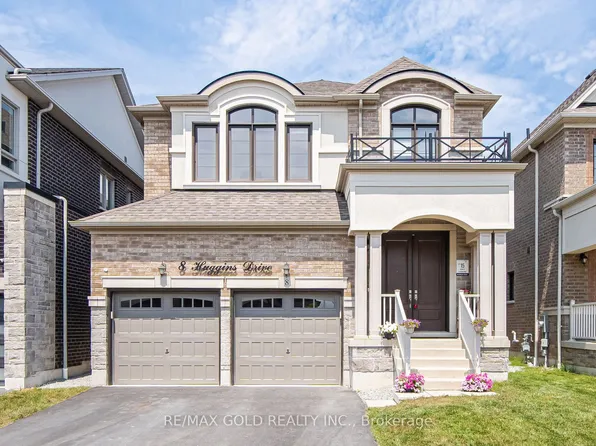 8 Huggins Dr, Whitby, ON L1P 0N4