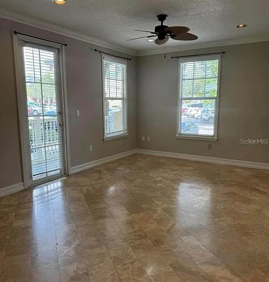 611 Campus St #180 — Photo 3