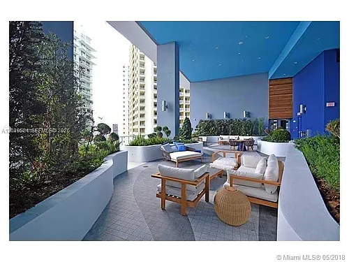1300 Brickell Bay Dr #1707 Photo 1