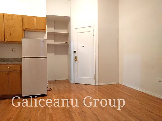 Rented by Lexington Real Estate Group | media 39