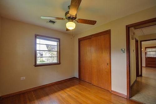 5th image of 214 Broadmoor Ave
