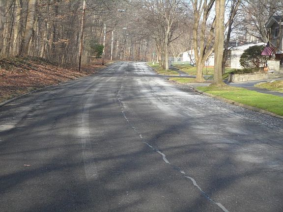 5th image of 1419 Hilton Dr