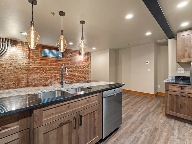 1128 N Grant St #20 — Photo 3