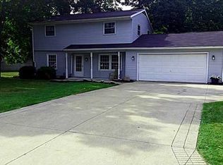 37 Capri Rd, Defiance, OH 43512