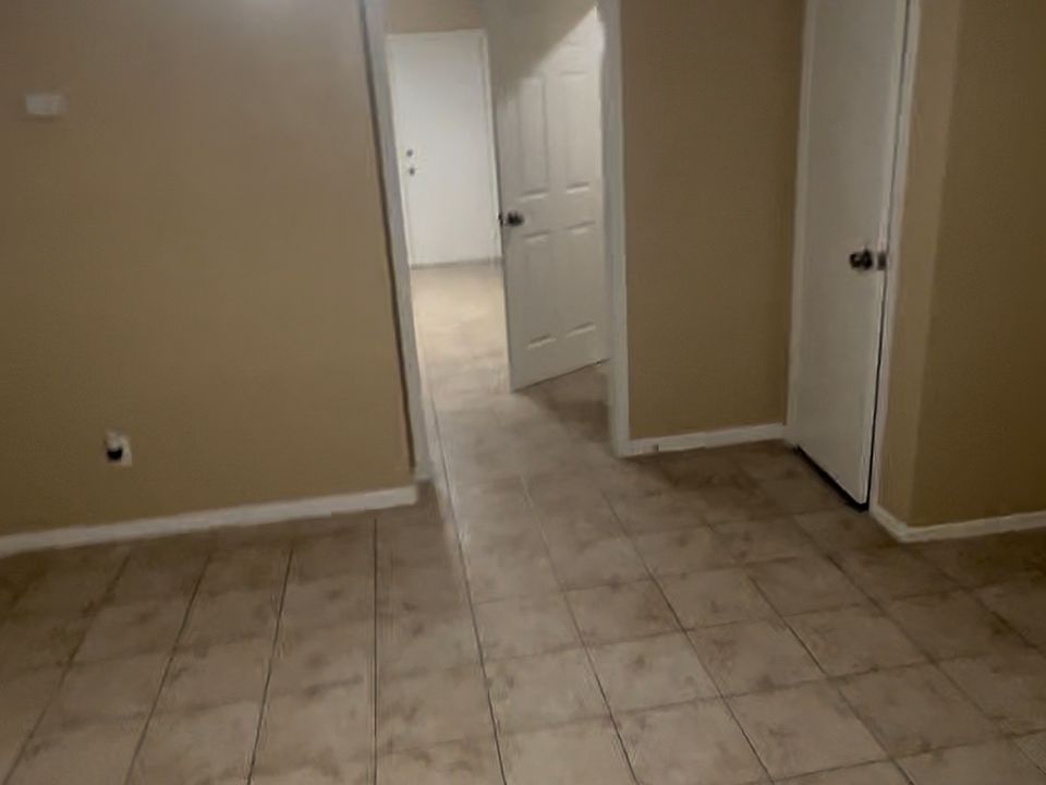 1st image of 1800 Jay Cir Suite B