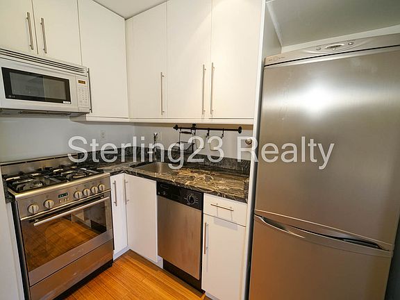 2nd image of 25-87 37th St #2C2