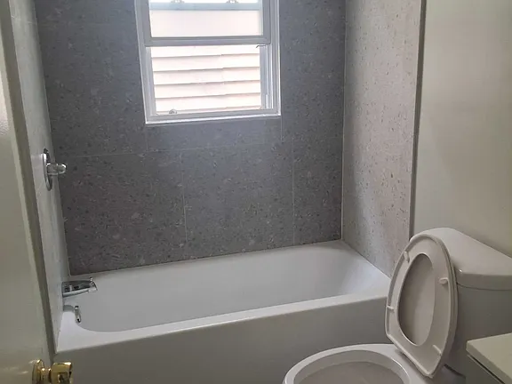 666 Grove St #2L — photo 7 of 7
