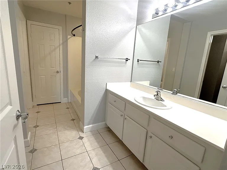 59 E Agate Ave #204 — Photo 18
