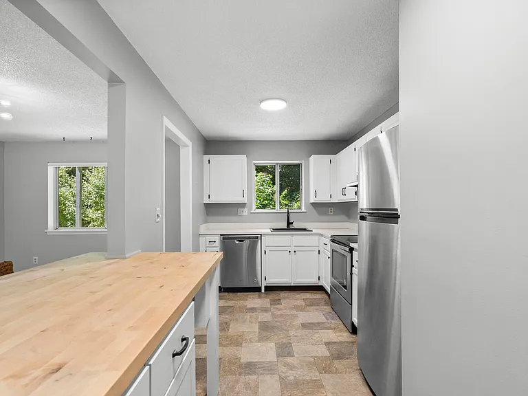 5 Sundance Dr #5 — Photo 9