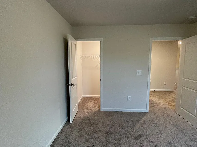 Closet -Bed room2