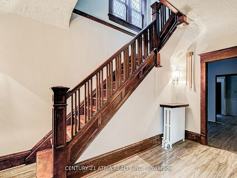 397 Parkside Dr — Photo 38