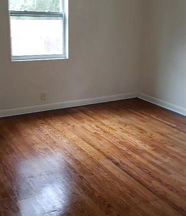 3rd image of 189 Highland Park Dr