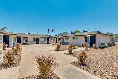 2539 W Pierson St Photo 1