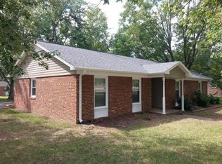 210 S Okelly Ave, Elon, NC 27244