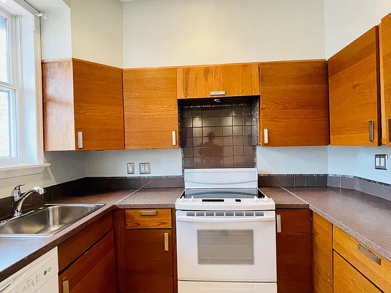 126 Thomas St NW #1 — Photo 5