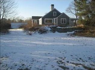 598 Paradise Ave, Middletown, RI 02842