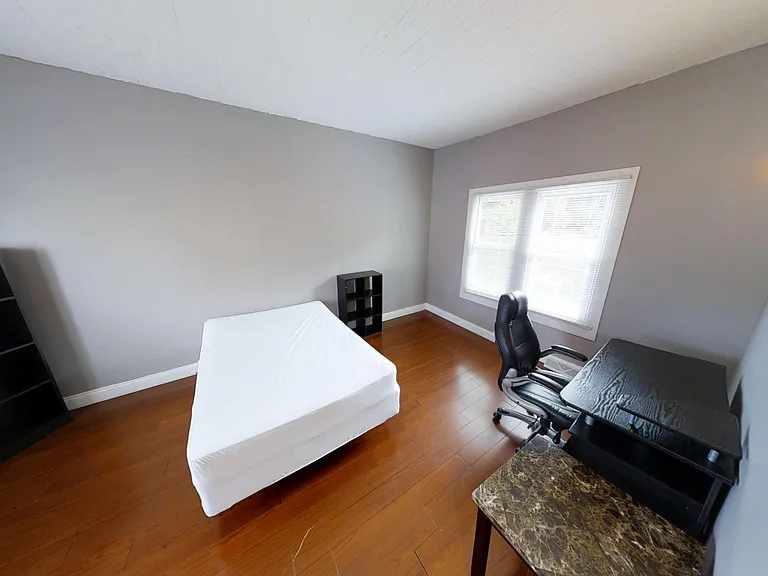 327 Westcott St #3 — Photo 1
