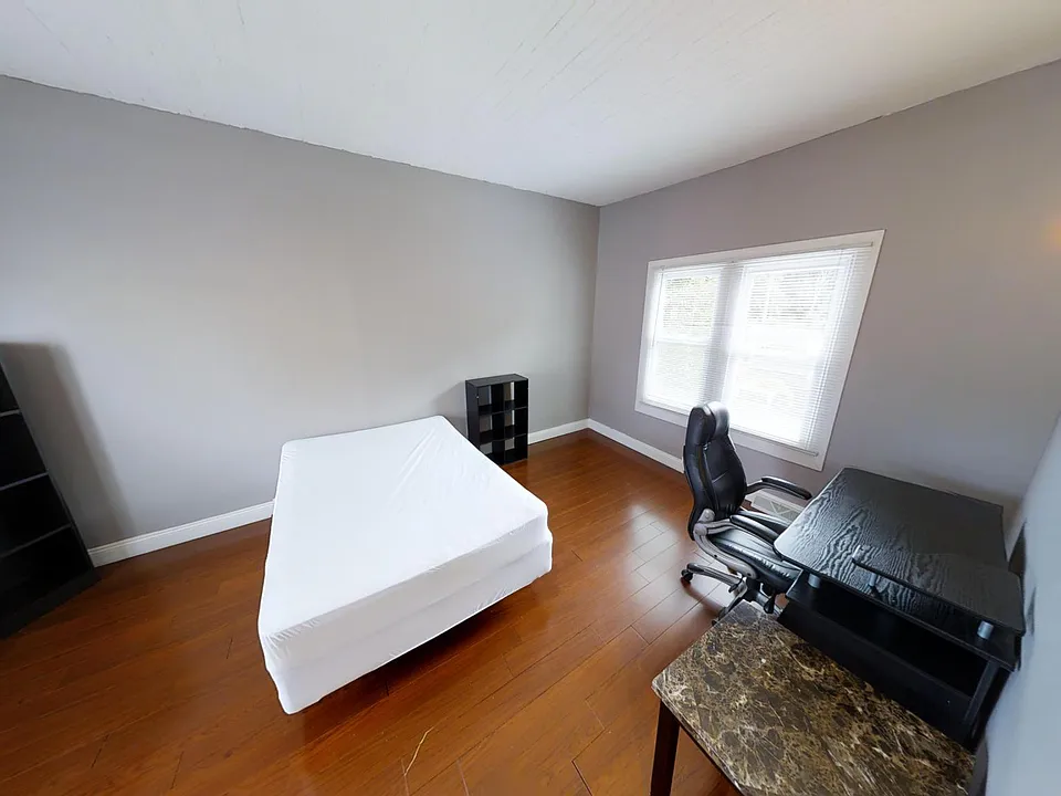 327 Westcott St #3