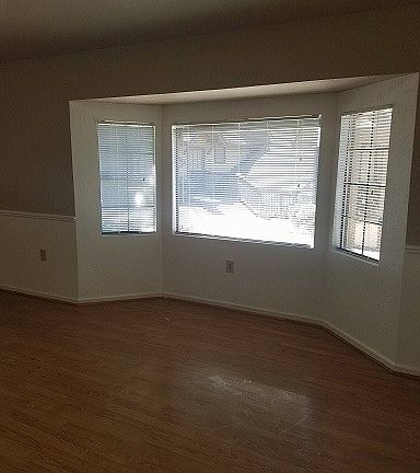 5th image of 4084 Bridge St Ste 1
