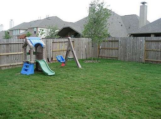 3rd image of 10615 Hollowback Dr