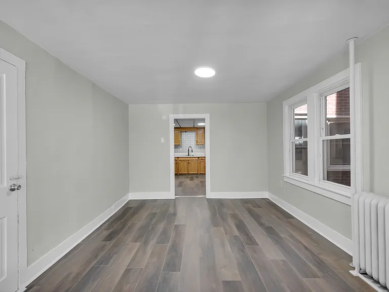 265-267 E Bertsch St #5 — Photo 17
