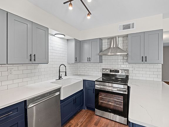 5th image of 1875 Camberley Cir #6382