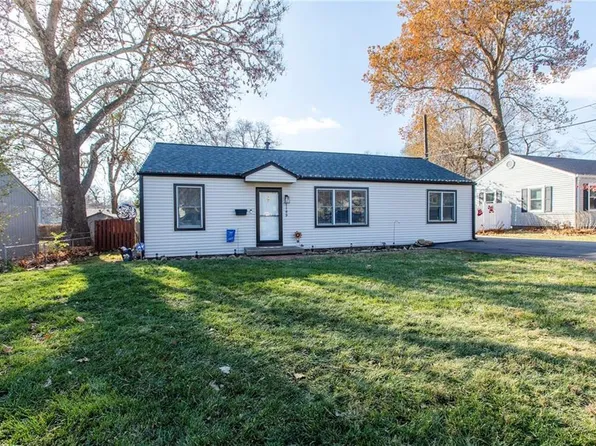 11109 W 69th St, Shawnee, KS 66203