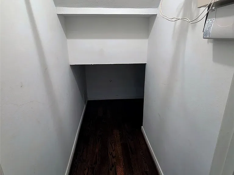 4509 Hazard St — Photo 3