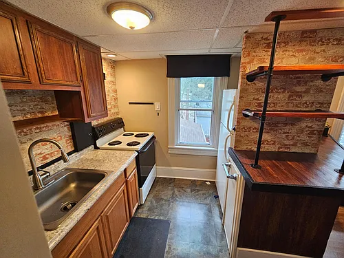 19 Main St #2B Photo 1