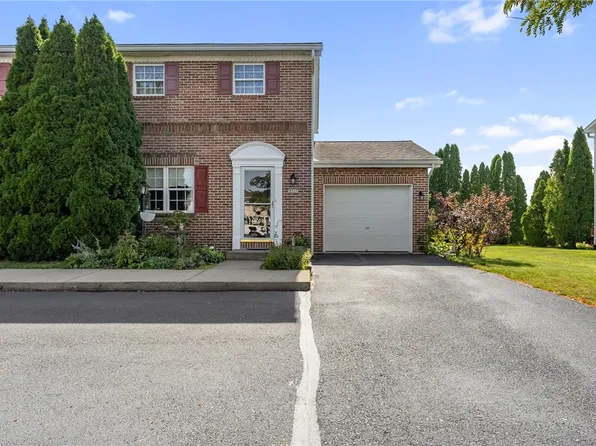 4930 Shawnee Ct, Schnecksville, PA 18078