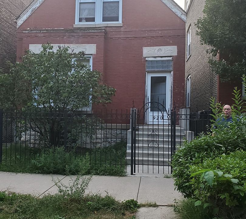 1st image of 920 N Washtenaw Ave