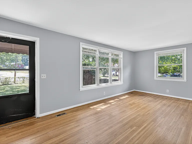 246 Bonnabrook Dr — Photo 5