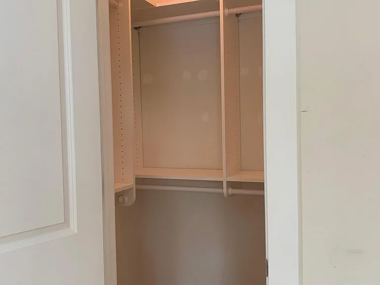 35 Hillary Ct — Photo 17