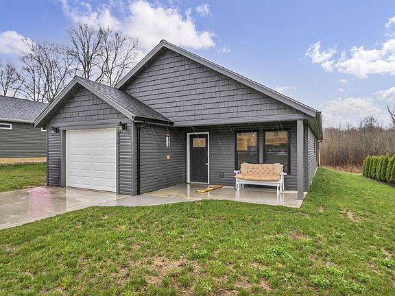 4th image of 213 Brushwood Dr
