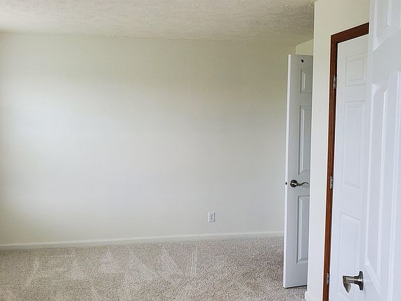 5th image of 2108 L Ave