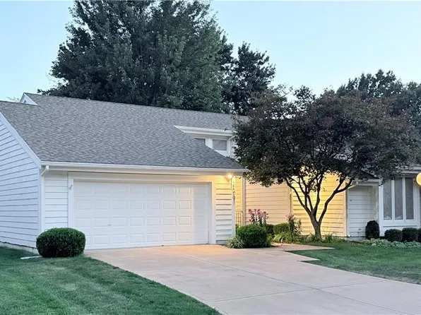 2009 W 123rd Ter, Leawood, KS 66209
