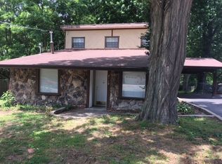 2719 Link Rd, Saint Louis, MO 63114