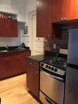 Rented by Veracity NYC LLC | media 29