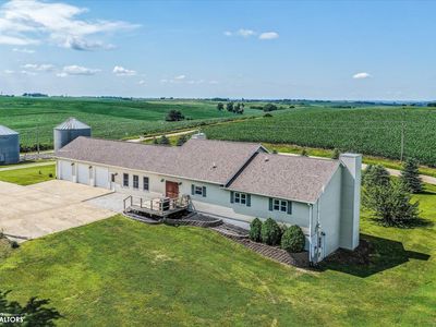 2405 X Ave, Defiance, IA, 51527