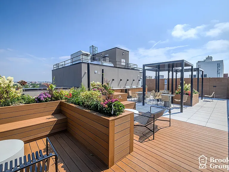 1889 Atlantic Ave #8C — Photo 4