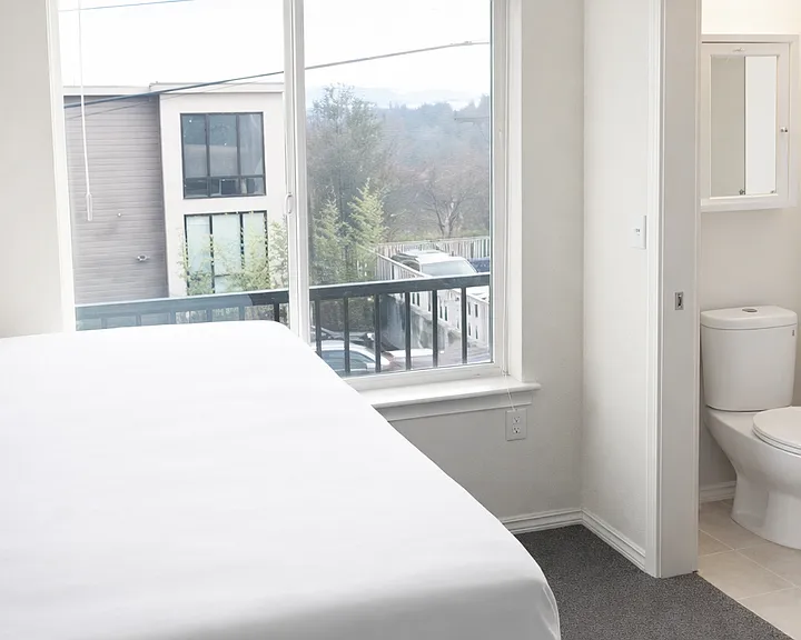Videre - Courtyard Studios on Cap Hill! — Photo 17