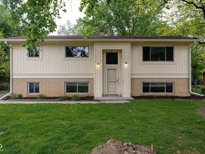 8203 Laura Lynne Ln, Indianapolis, IN, 46217