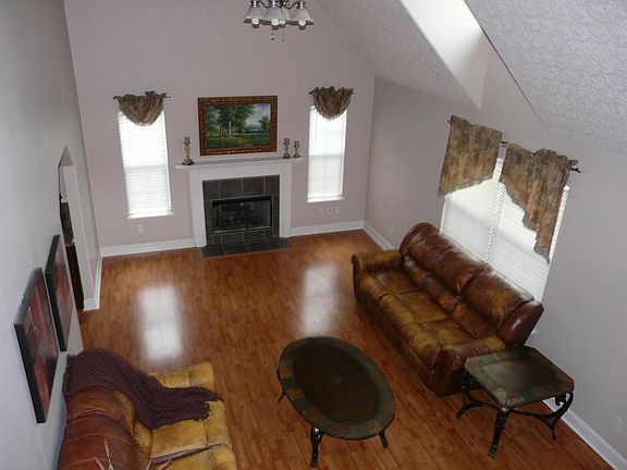 5th image of 10144 Hunters Hollow Dr #20
