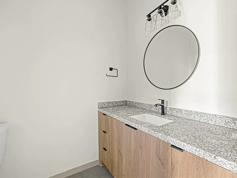 1414 S Michigan St #2-4 — Photo 7