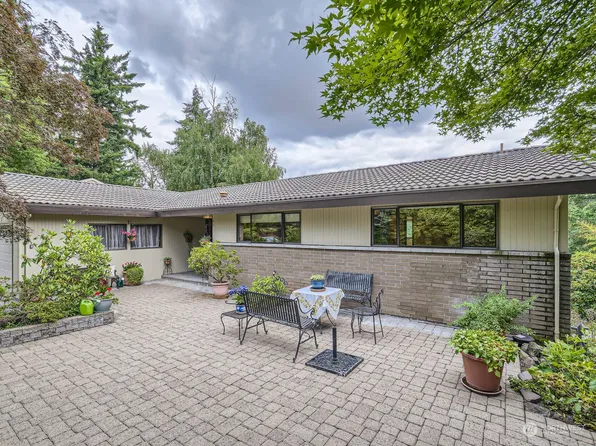 812 145th Place SE, Bellevue, WA 98007