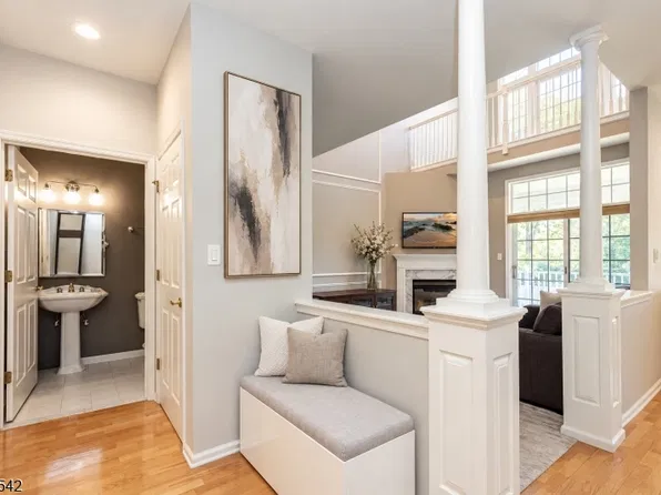 517 Regal Blvd, Livingston Twp., NJ 07039