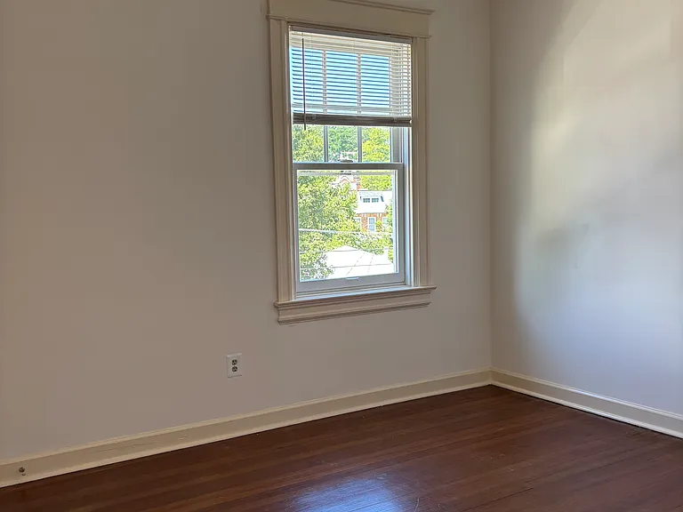 3533 W Pl NW — Photo 8