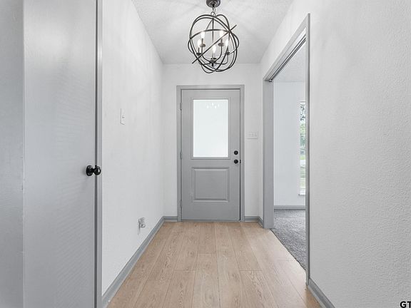 3rd image of 7649 Timber Cir