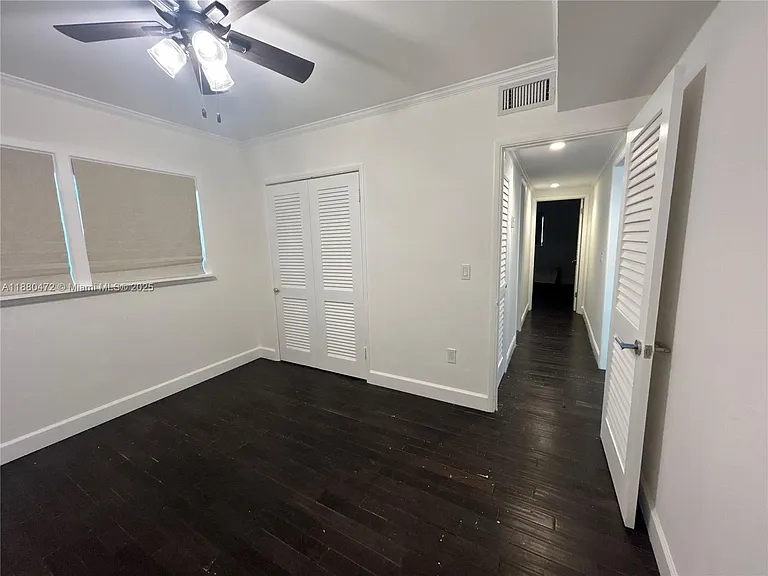 6395 SW 42nd Ter — Photo 10