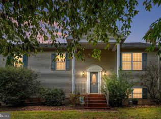 159 Deer Hollow Ln, Bentonville, VA 22610